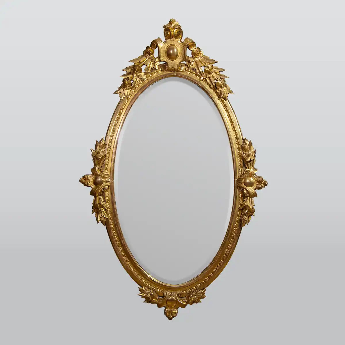 kullattu-peili-1800-luvun-lopulta Kullattu peili 1800-luvun loppupuolelta