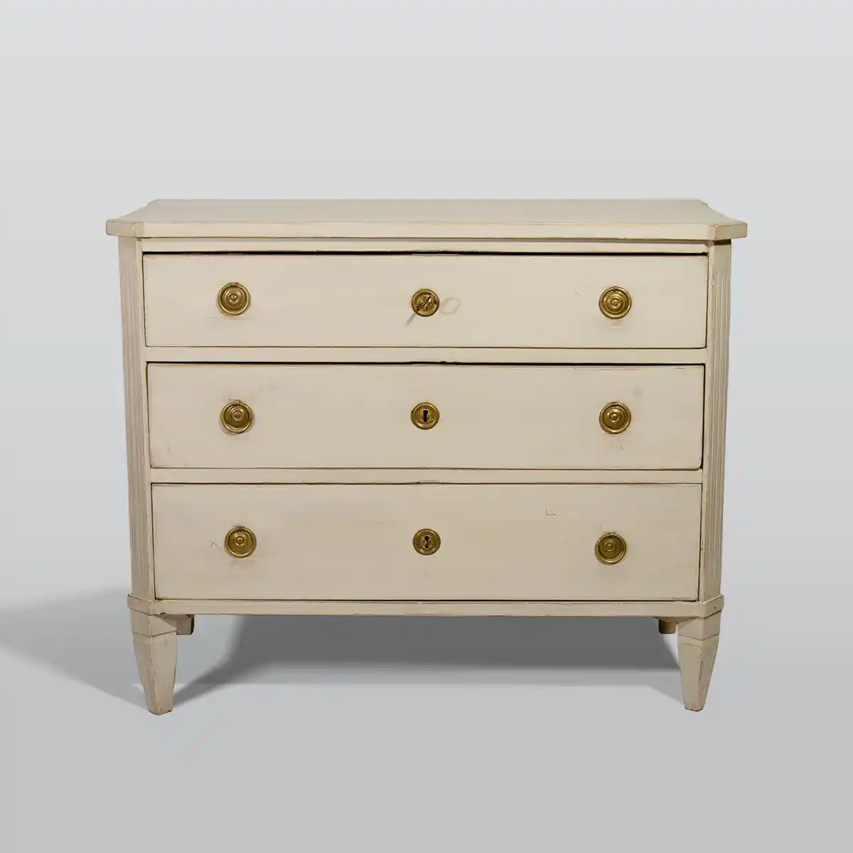 kustavilainen-lipasto-1800-1900-vaihde Kustavilainen lipasto 1800-1900 lukujen vaihteesta